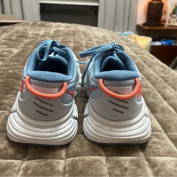 HOKA Women's Running Shoes, Blue Fog Plein Air, 6.5 Gently used - Picture 6 of 9
